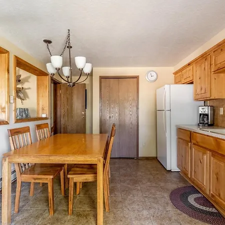 Trapper 8 Villa West Yellowstone Room photo